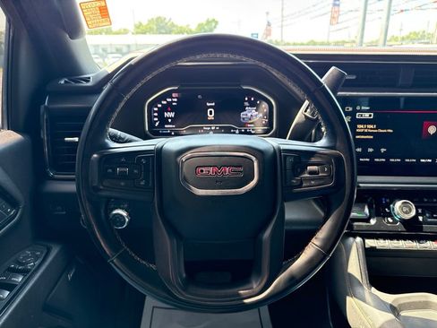 Used 2024 GMC Sierra 2500 AT4 w/ AT4 Premium Plus Package AWD/4WD image 15