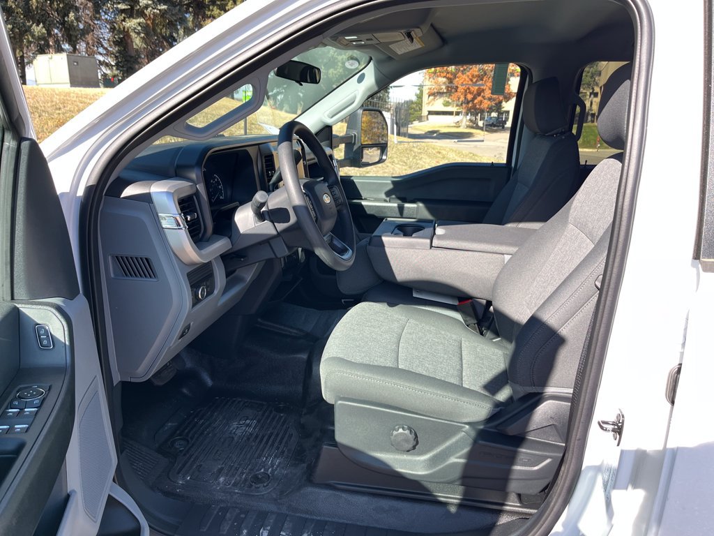 New 2025 Ford F350 XL w/ XL Chrome Package AWD/4WD image 11