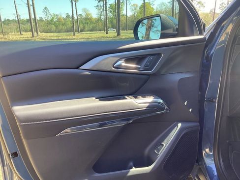 New 2026 Chevrolet Traverse LT w/ Midnight/Sport Edition FWD image 12