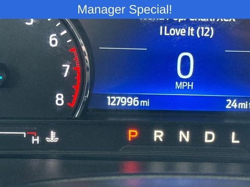 Used 2022 Ford Explorer XLT w/ Equipment Group 202A image 25