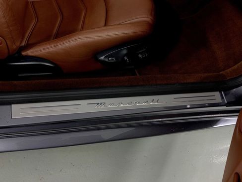 Used 2016 Maserati GranTurismo Sport RWD image 31
