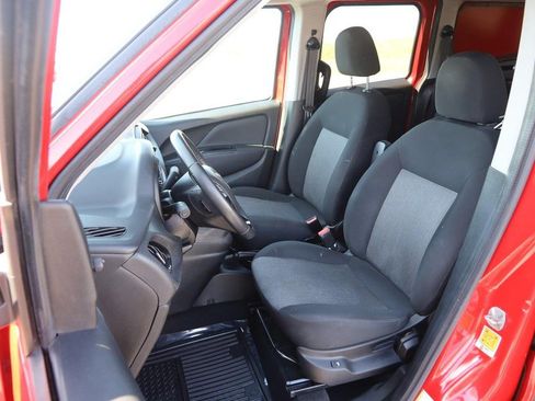 Used 2021 RAM ProMaster City SLT w/ Popular Equipment Group FWD image 8