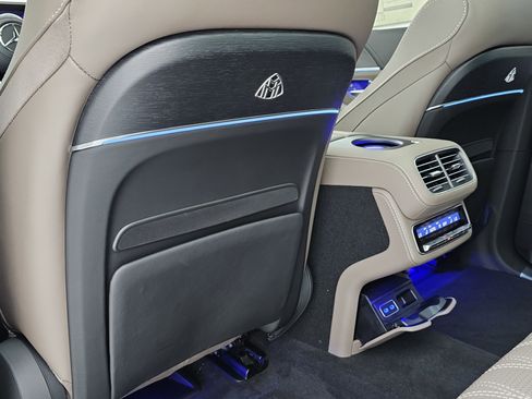 New 2026 Mercedes-Benz Maybach GLS 600 4MATIC image 20