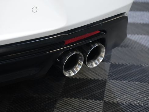 Used 2018 Chevrolet Camaro ZL1 RWD image 19