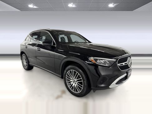 Certified 2026 Mercedes-Benz GLC 300 image 7