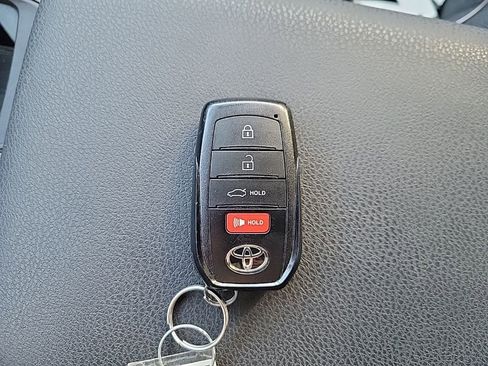 Used 2025 Toyota Camry LE image 27