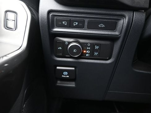 Used 2022 Ford F150 XLT w/ Equipment Group 302A High AWD/4WD image 18