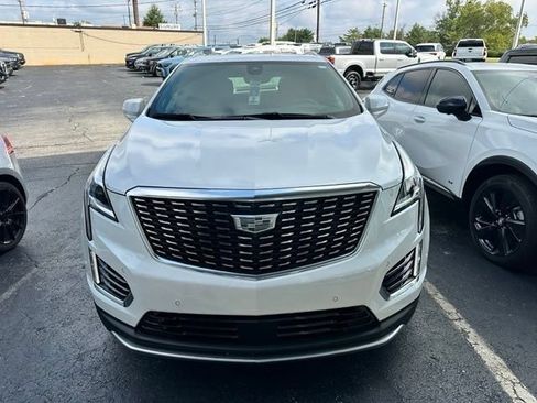 Used 2025 Cadillac XT5 Premium Luxury w/ LPO, Red Accent Package FWD image 5