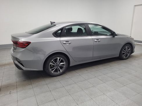 Used 2022 Kia Forte LXS image 10