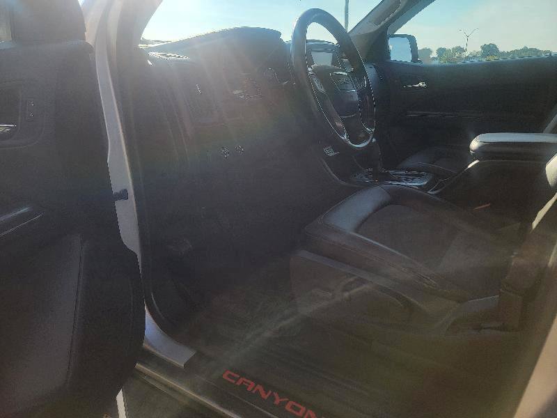 Used 2018 GMC Canyon All Terrain w/ Trailering Package AWD/4WD image 7