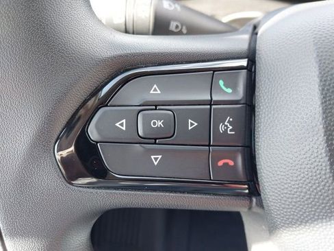 Used 2025 RAM ProMaster 2500 w/ Convenience Group image 6