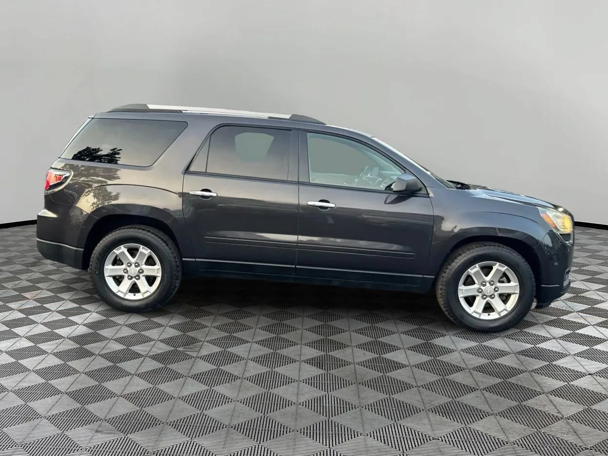 Used 2016 GMC Acadia SLE AWD/4WD image 4