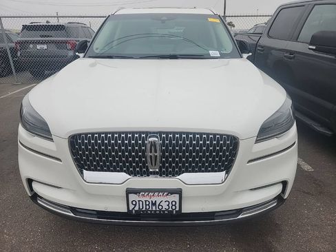 Used 2022 Lincoln Aviator 2WD w/ Premium Package image 2