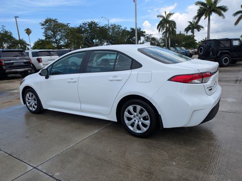 Used 2026 Toyota Corolla LE FWD image 6