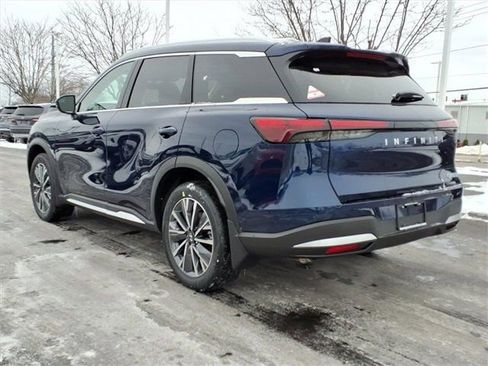 New 2026 INFINITI QX60 Luxe w/ Family Package image 7