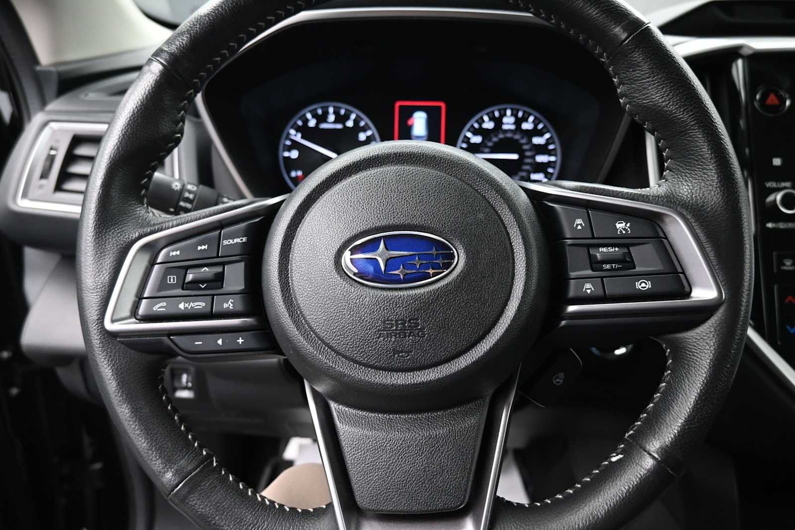 Used 2024 Subaru Ascent Limited AWD/4WD image 6