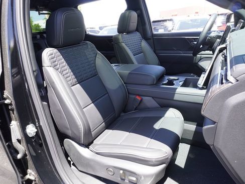 New 2025 GMC Sierra EV Denali image 12