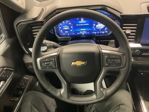 Used 2023 Chevrolet Silverado 1500 LTZ image 7