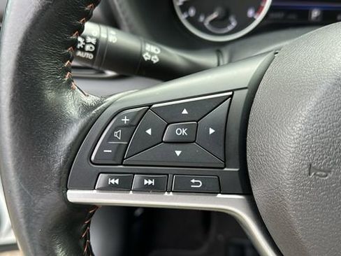 Used 2022 Nissan Sentra SR image 11