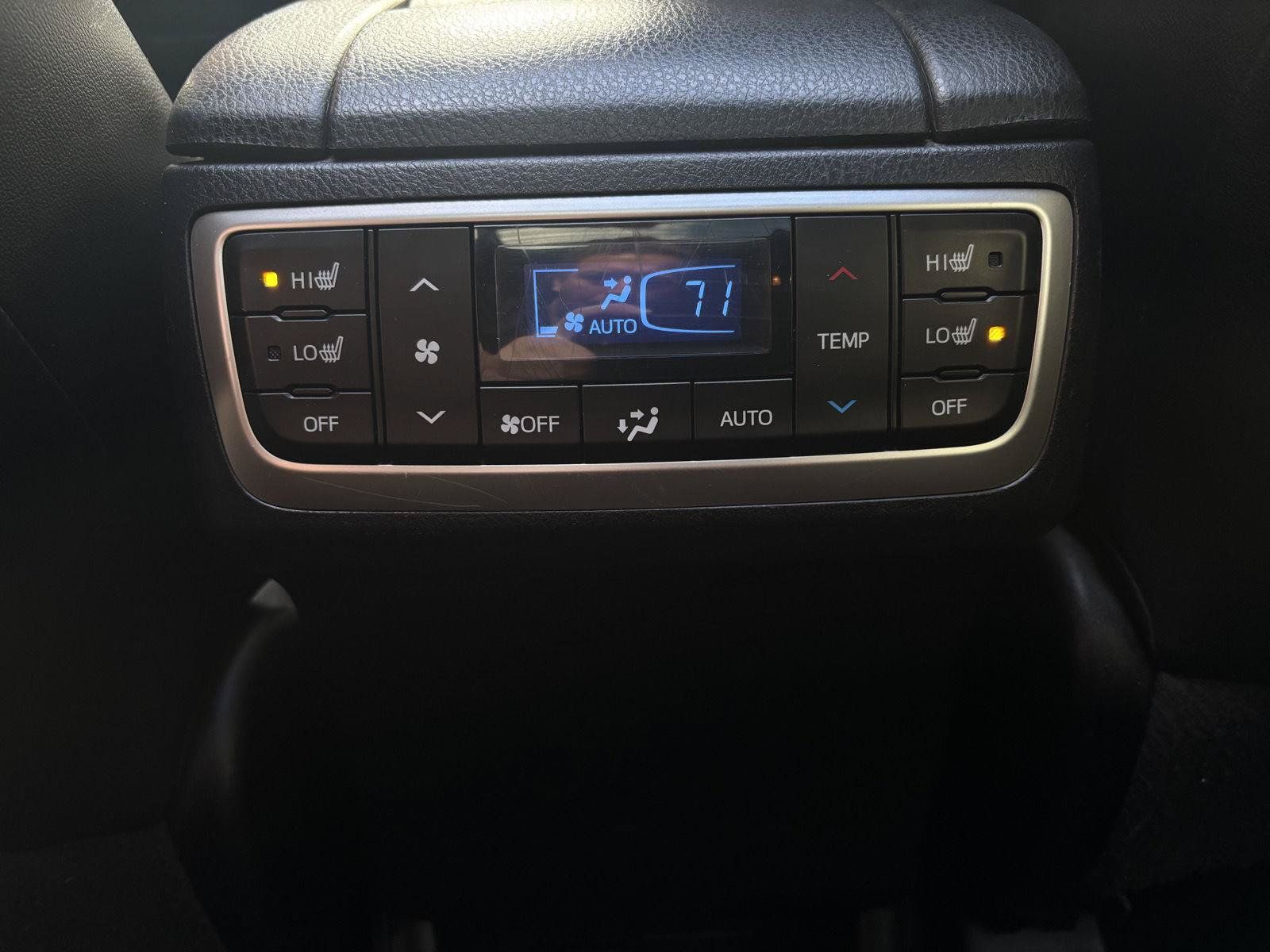 Used 2015 Toyota Highlander Limited Platinum AWD/4WD image 29