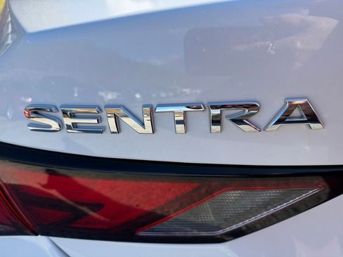 Used 2021 Nissan Sentra SV image 11