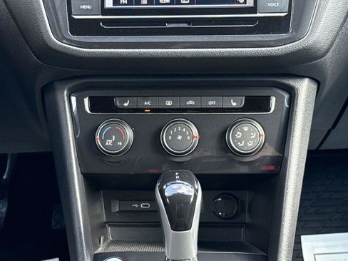 Used 2023 Volkswagen Tiguan S FWD image 26