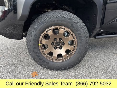 New 2025 Toyota Tacoma Trailhunter image 22
