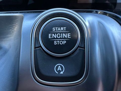 Certified 2022 Mercedes-Benz GLB 250 4MATIC w/ Premium Package Lite image 22