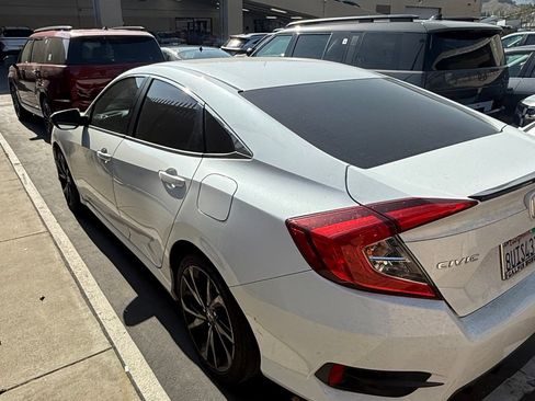 Used 2020 Honda Civic Sport image 6