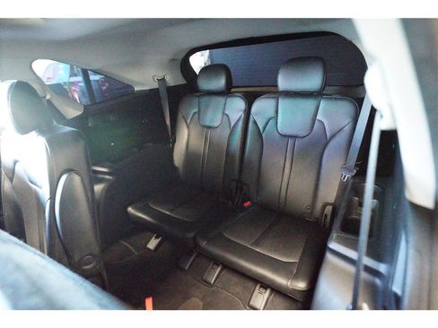 Used 2022 Kia Sorento EX w/ Panoramic Sunroof Package FWD image 13