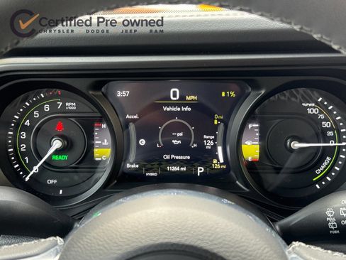 Certified 2025 Jeep Wrangler Unlimited Sahara w/ Safety Group AWD/4WD image 25