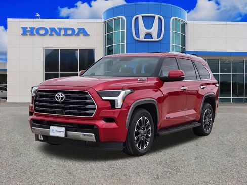 Used 2025 Toyota Sequoia Limited w/ Tow Technology Package AWD/4WD image 7