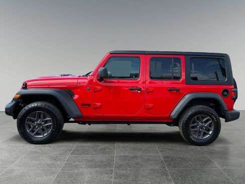Used 2025 Jeep Wrangler Unlimited Sport AWD/4WD image 3