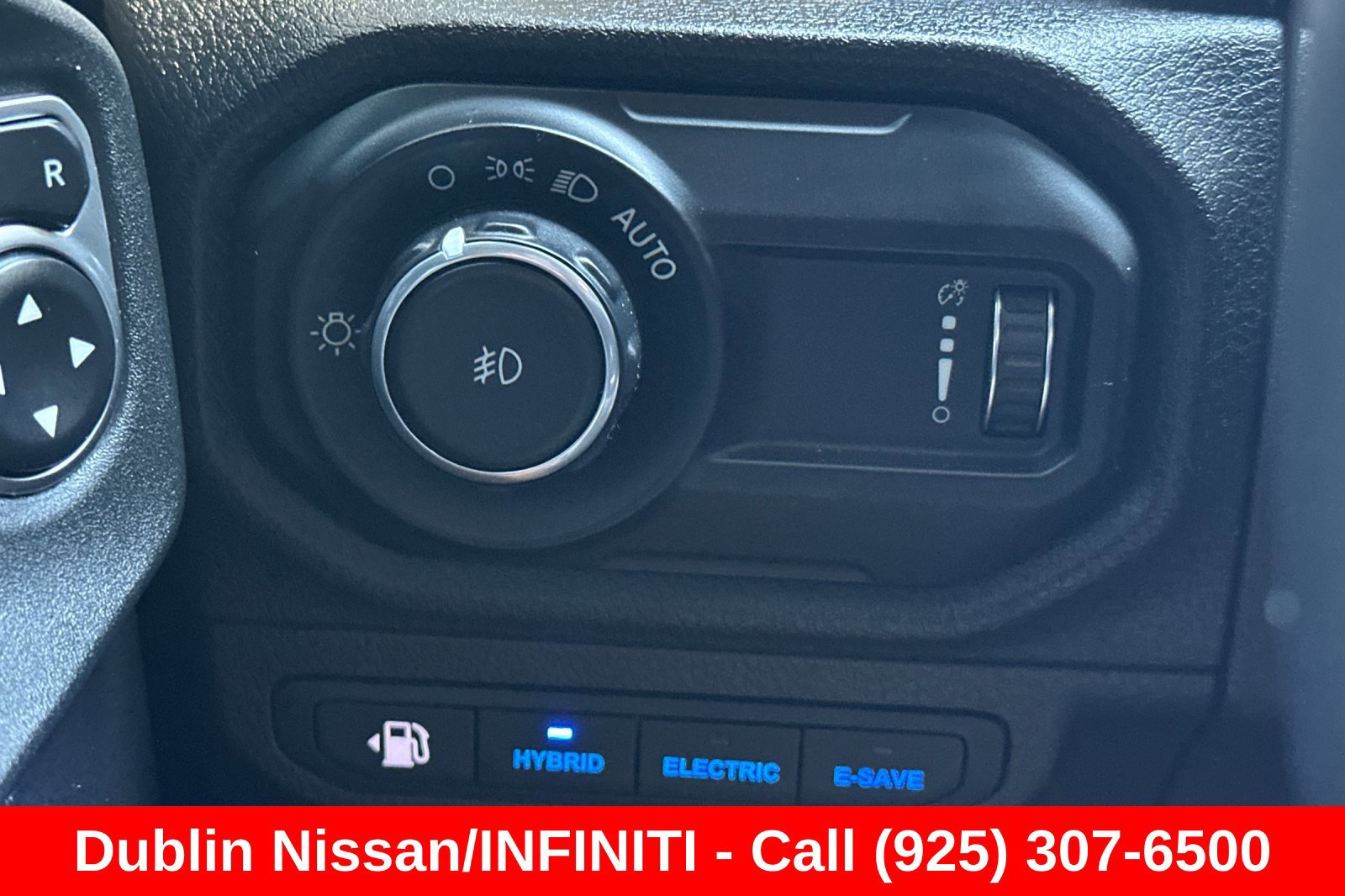 Used 2024 Jeep Wrangler Unlimited AWD/4WD image 43