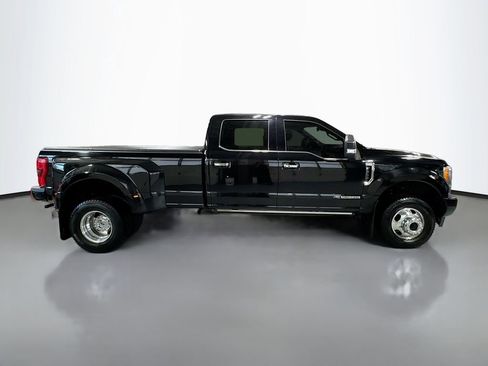 Used 2017 Ford F350 Platinum AWD/4WD image 4