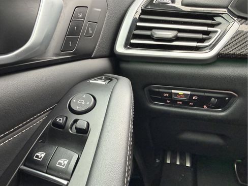 Used 2022 BMW X5 M50i image 18