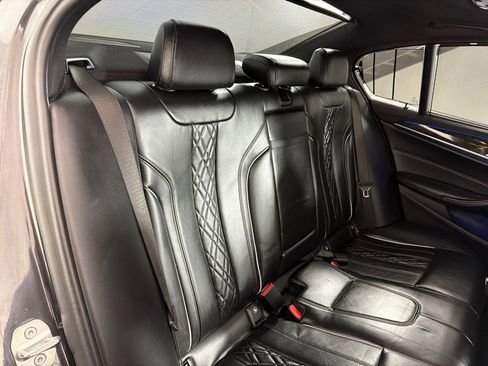 Used 2019 BMW M550i xDrive w/ Premium Package image 19