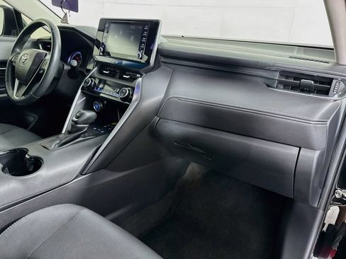 Used 2021 Toyota Venza LE w/ Carpet Mat Package (TMS) AWD/4WD image 35