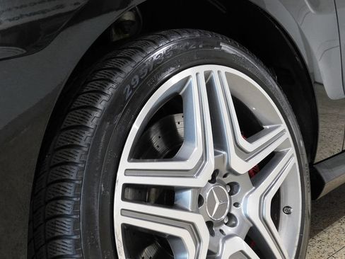 Used 2014 Mercedes-Benz ML 63 AMG 4MATIC image 19