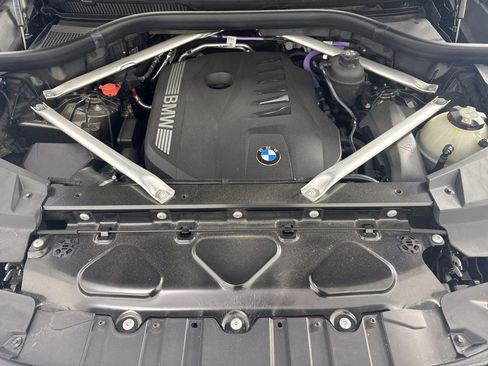 Certified 2024 BMW X5 xDrive40i w/ Premium Package image 12
