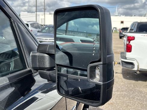 Used 2016 RAM 1500 Laramie AWD/4WD image 13