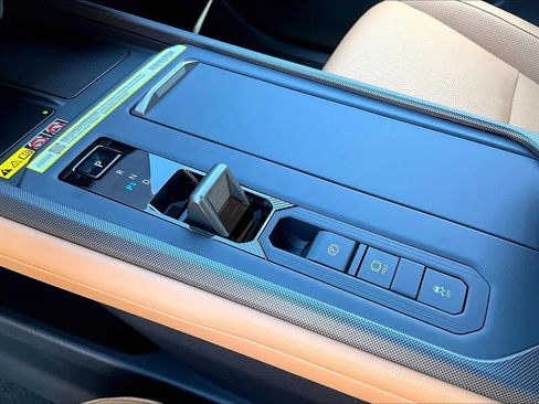 New 2026 Lexus ES 350e FWD image 11