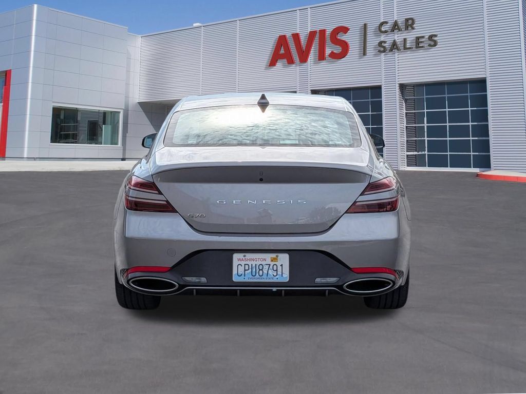Used 2025 Genesis G70 2.5T RWD image 7