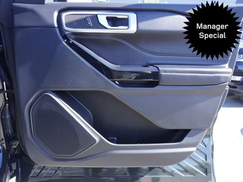 Used 2022 Ford Explorer ST AWD/4WD image 22