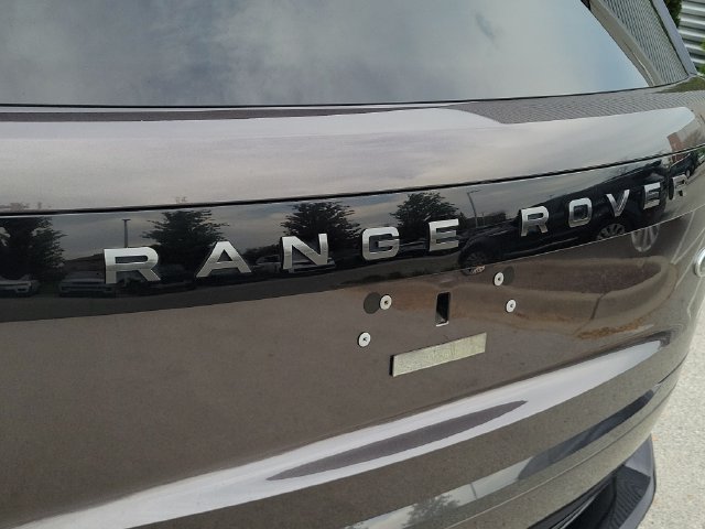 Used 2023 Land Rover Range Rover SE AWD/4WD image 7