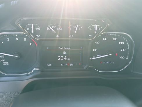 Used 2021 GMC Sierra 1500 SLT image 9