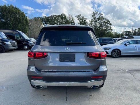 Certified 2023 Mercedes-Benz GLB 250 w/ Premium Package image 21