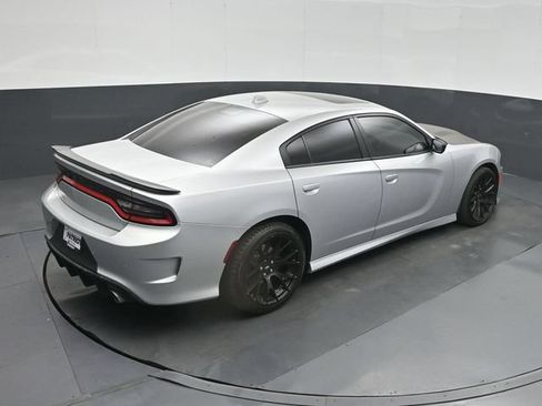 Used 2020 Dodge Charger R/T w/ Plus Group RWD image 37