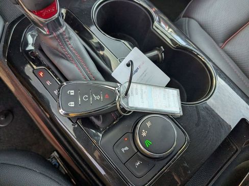 Used 2025 Chevrolet Blazer RS image 31