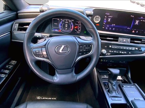 Used 2022 Lexus ES 350 w/ Premium Package FWD image 6